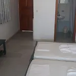 Nostos Pláka